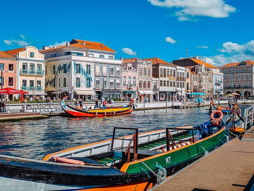 PORTO SEHENSWÜRDIGKEITEN: DIE TOP HIGHLIGHTS & INSIDER-TIPPS FÜR DEINEN STÄDTETRIP 23 Aveiro, das Venedig Portugals, ist einen Ausflug wert - Sehenswürdigkeiten Porto