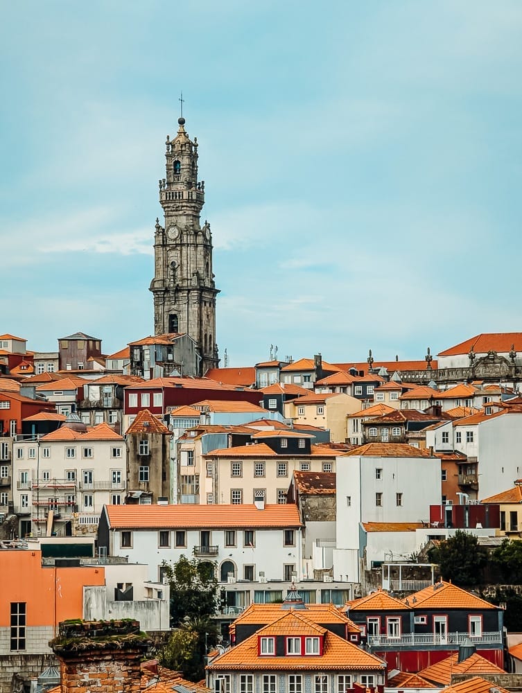 PORTO SEHENSWÜRDIGKEITEN: DIE TOP HIGHLIGHTS & INSIDER-TIPPS FÜR DEINEN STÄDTETRIP 14 PORTO SEHENSWÜRDIGKEITEN: DIE TOP HIGHLIGHTS & INSIDER-TIPPS FÜR DEINEN STÄDTETRIP 12